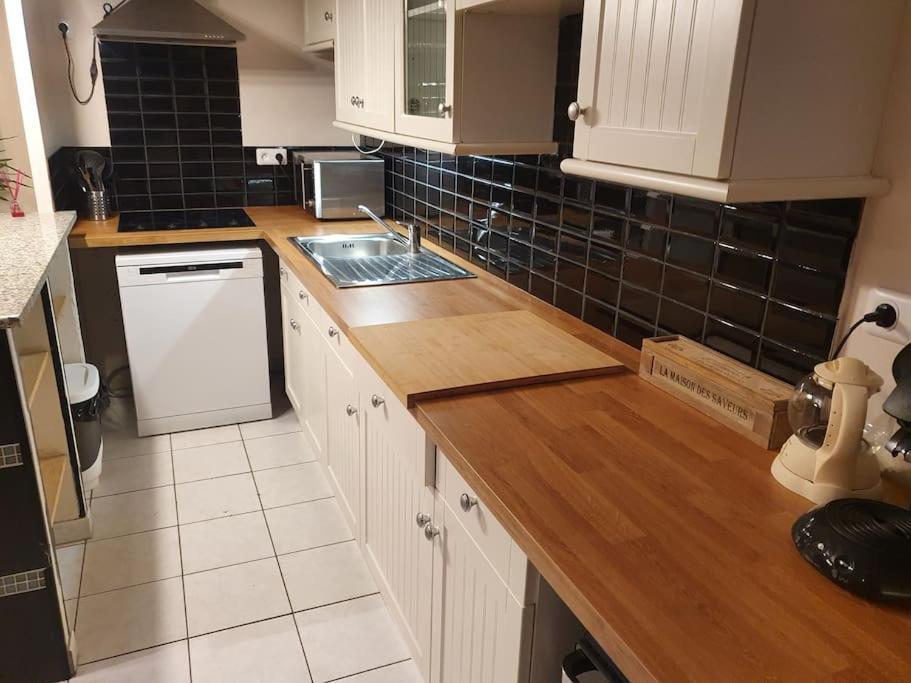 Ecully, Appartement Au Calme De 50M². Exterior foto